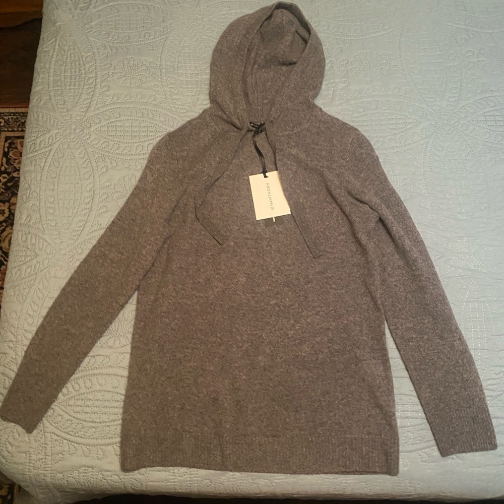 NWT 41 Hawthorne cashmere sweater